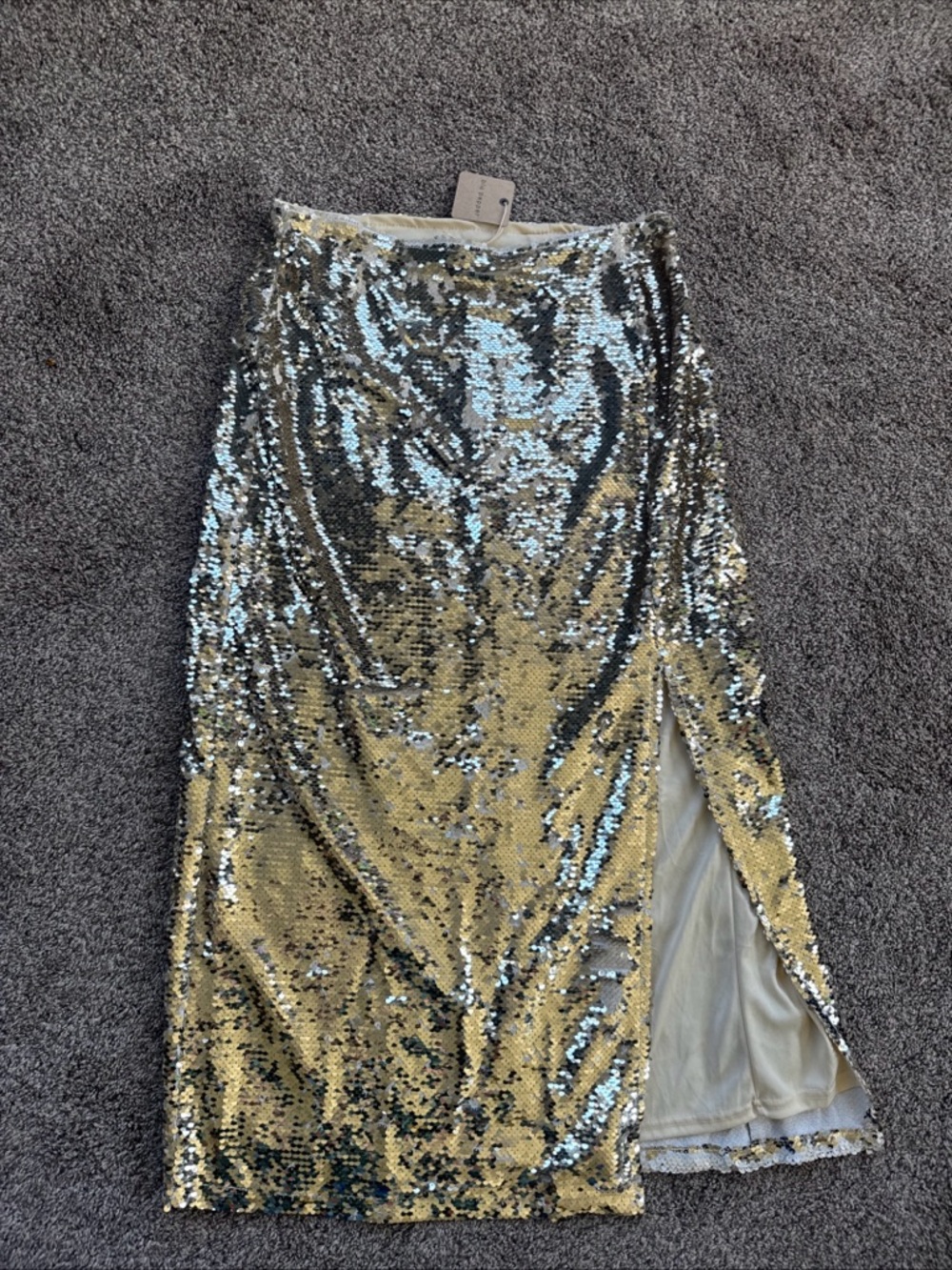 NWT Blu Pepper Women’s Large Sequined Gold Maxi Skirt with Side Slit & Zip